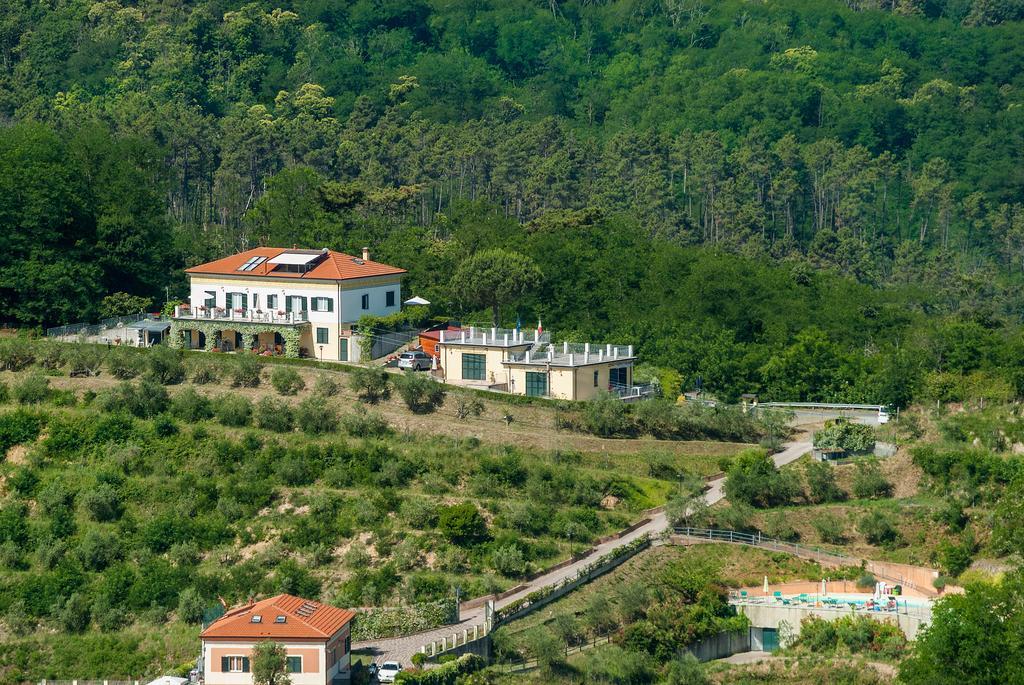 Вилла Gli Ulivi Di Montalbano Специя Экстерьер фото